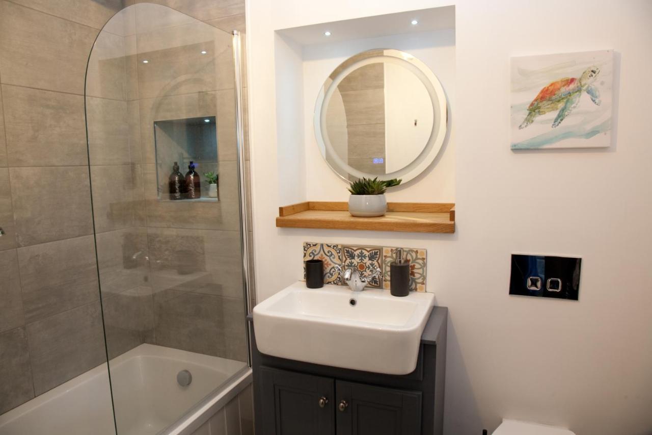 Little Elm - Luxury Home From Home, Free Parking, 30-40 Mins Walk From Bath City Centre Exteriér fotografie